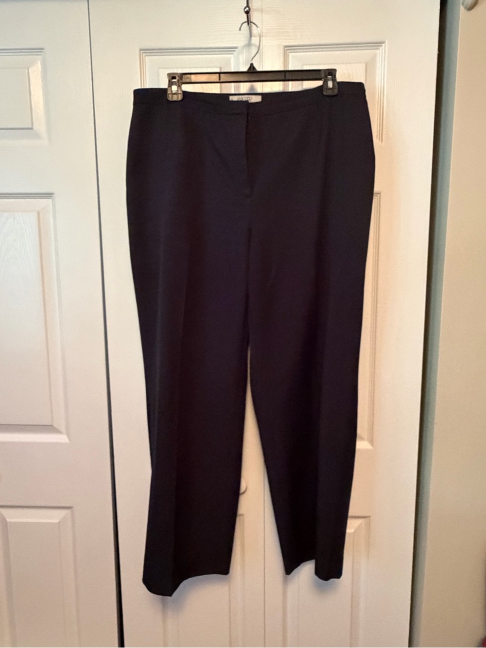 Kasper Women's Black Straight-Leg Dress Pants
